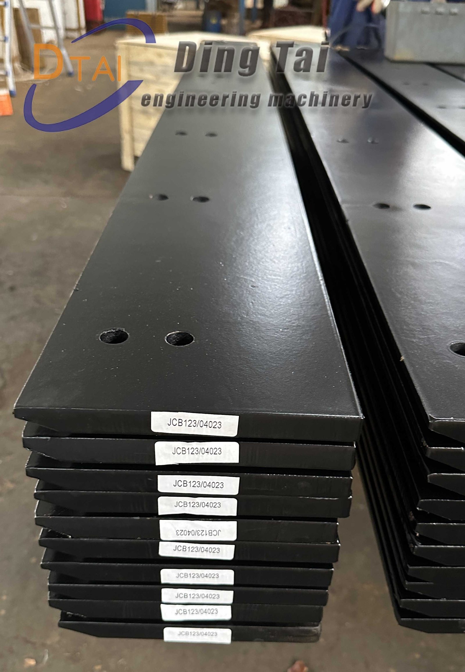 Черный нож отвала_копия